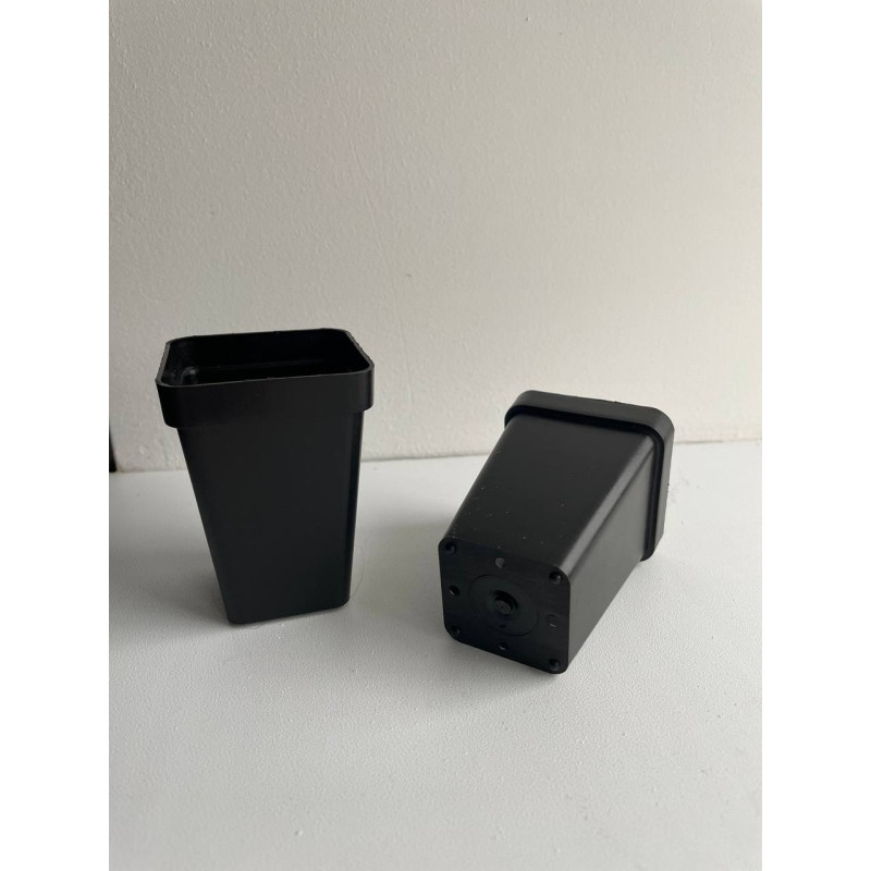 Горщик квадратний щільний, 5х5х7см, чорний